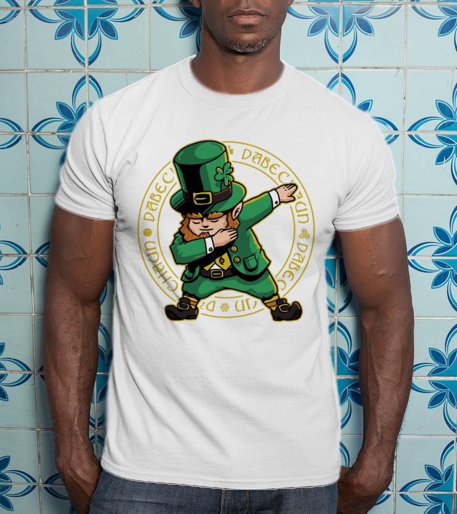 St Patrick's Day Dabbing Leprechaun With Shamrock Hat T-Shirt
