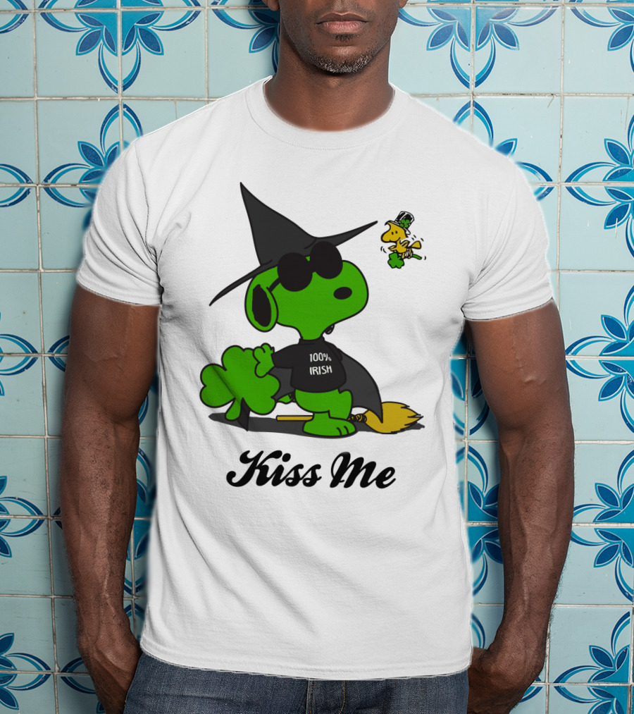 Snoopy Kiss Me 100% Irish St Patrick's Day Wizard Woodstock T-Shirt