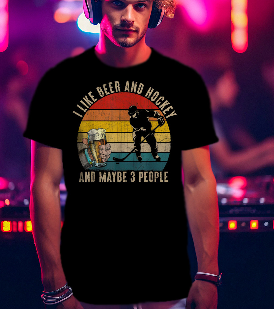 I Like Beer And Hockey And Maybe 3 People Vintage Retro T-Shirt