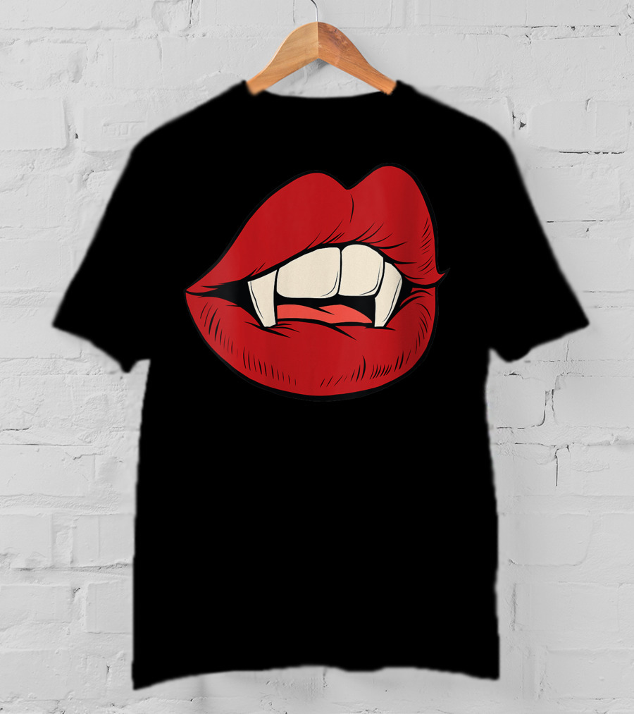 Women Vampire Kiss Halloween Rock Punk Goth Lips Fangs T-Shirt