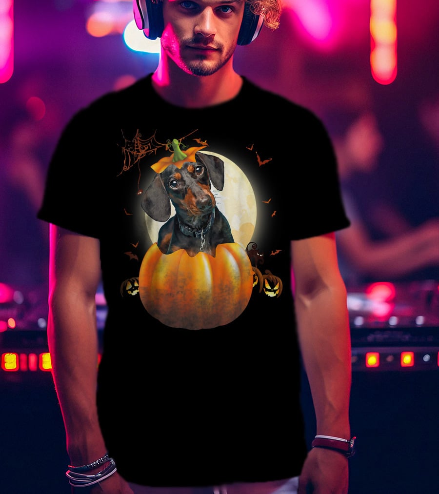 Halloween Funny Dachshund Pumpkin Moon Bats Spiderweb T-Shirt