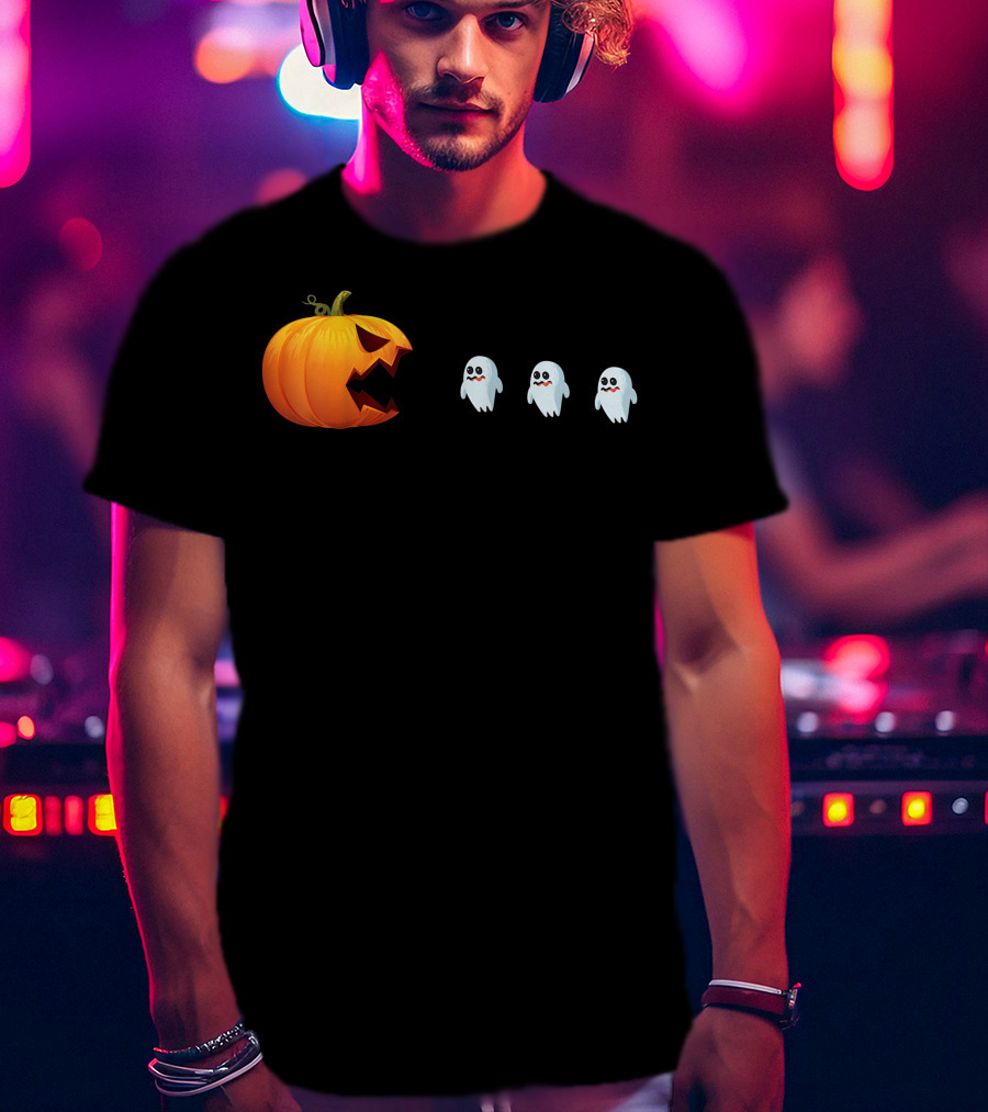 Halloween Jackolantern Chasing Ghosts Pumpkin Ghost Hunter T-Shirt