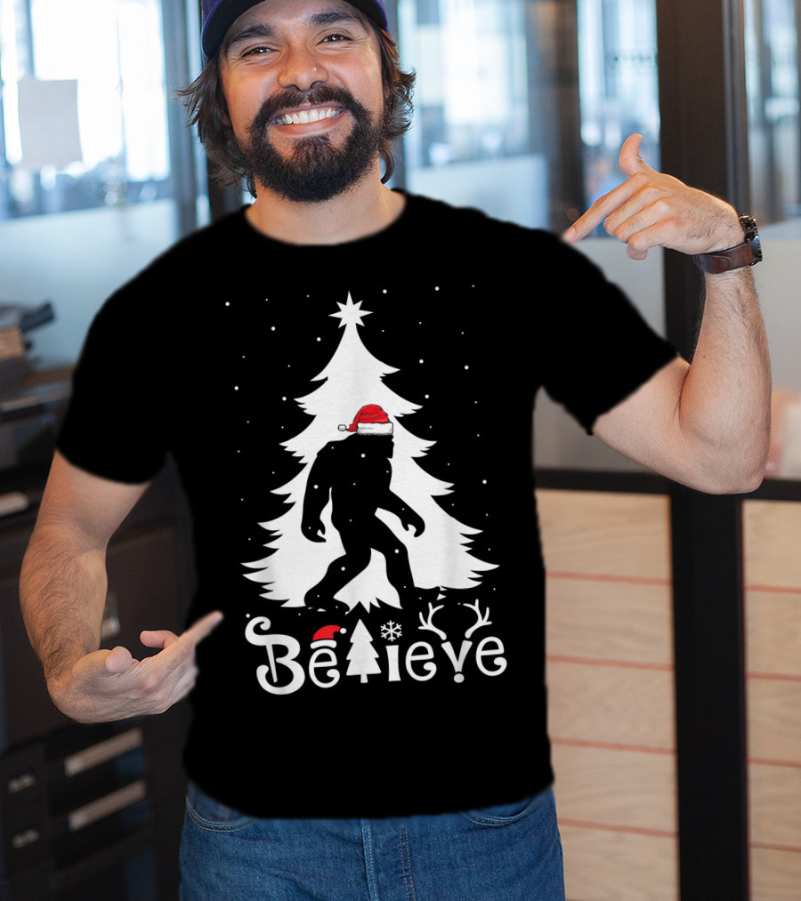 Believe Bigfoot Christmas Santa Hat Snowflakes T-Shirt