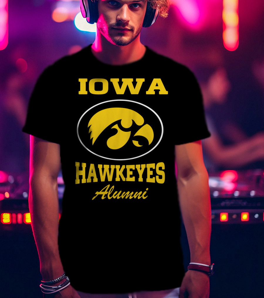 IOWA HAWKEYES ALUMNI T-Shirt