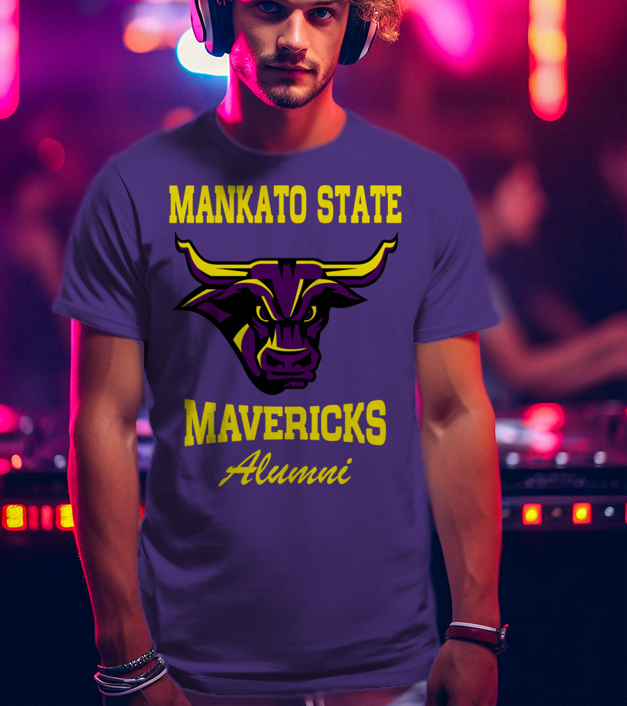 Mankato State Mavericks Alumni T-Shirt
