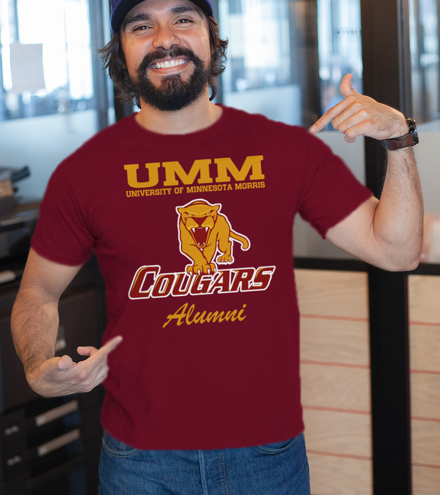 UMM University Of Minnesota Morris Cougars Alumni T-Shirt