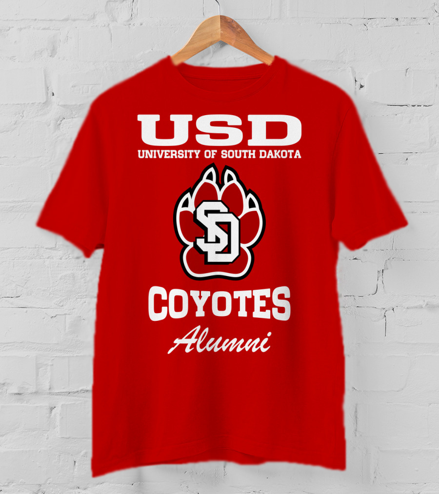 USD University Of South Dakota Coyotes Alumni T-Shirt