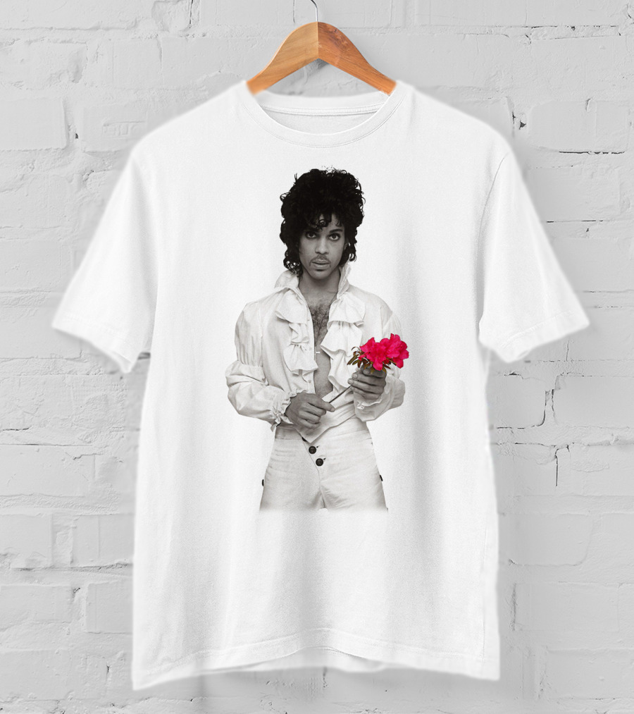 Pr 19 Vintage Style White Frilled Shirt Holding Pink Roses T-Shirt