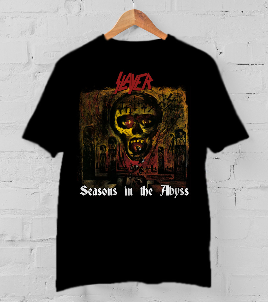 Slayer Seasons In The Abyss Skull Art With Cryptic Figures And Red T-Shirt