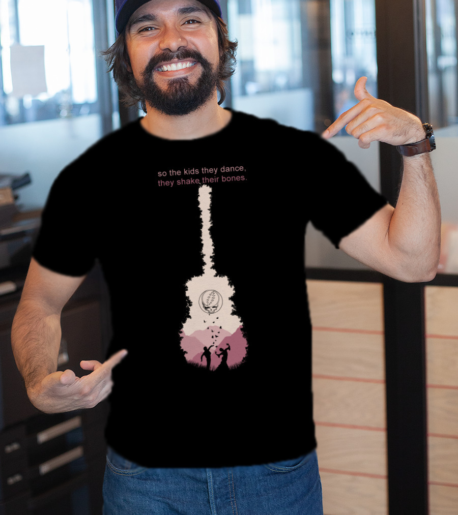 So The Kids They Dance They Shake Their Bones Gd T-Shirt