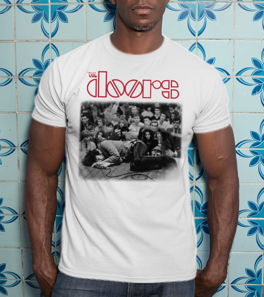 The Doors Vintage Concert Photography Black And White Crowd Scene T-Shirt