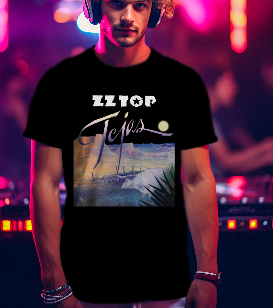 Zz Top Tejas Desert Scene With White Longhorn Under Moon T-Shirt