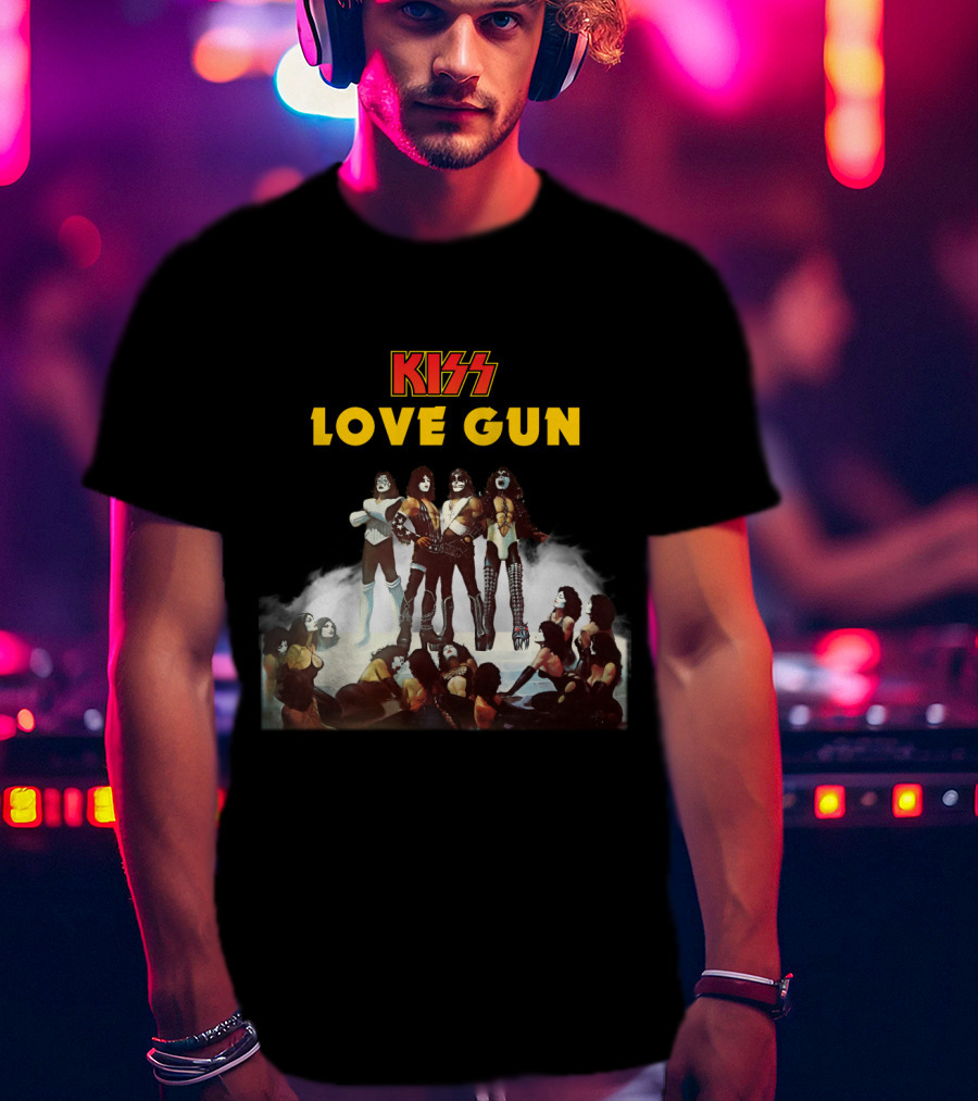 Kiss Love Gun Album Cover T-Shirt
