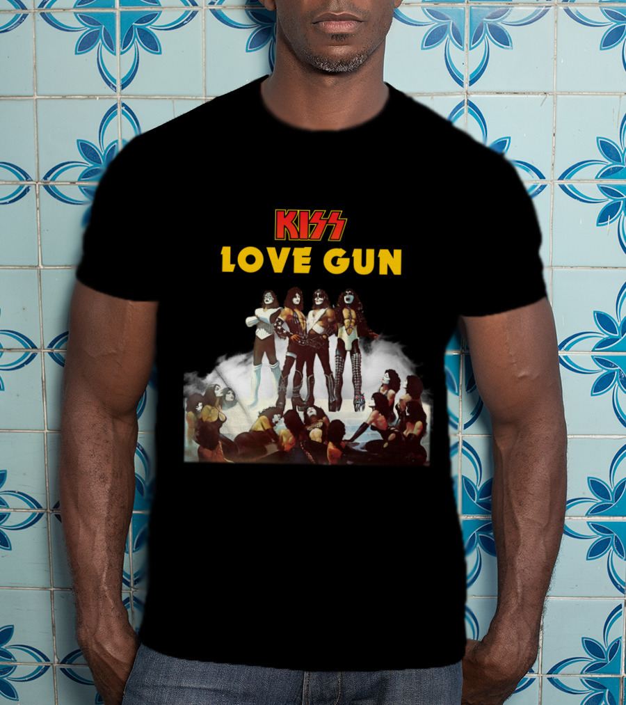 Kiss Love Gun Album Cover T-Shirt