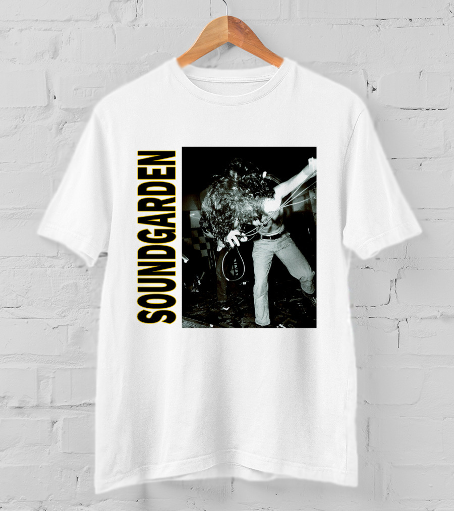 Soundgarden Live Performance Photo Vintage Style T-Shirt