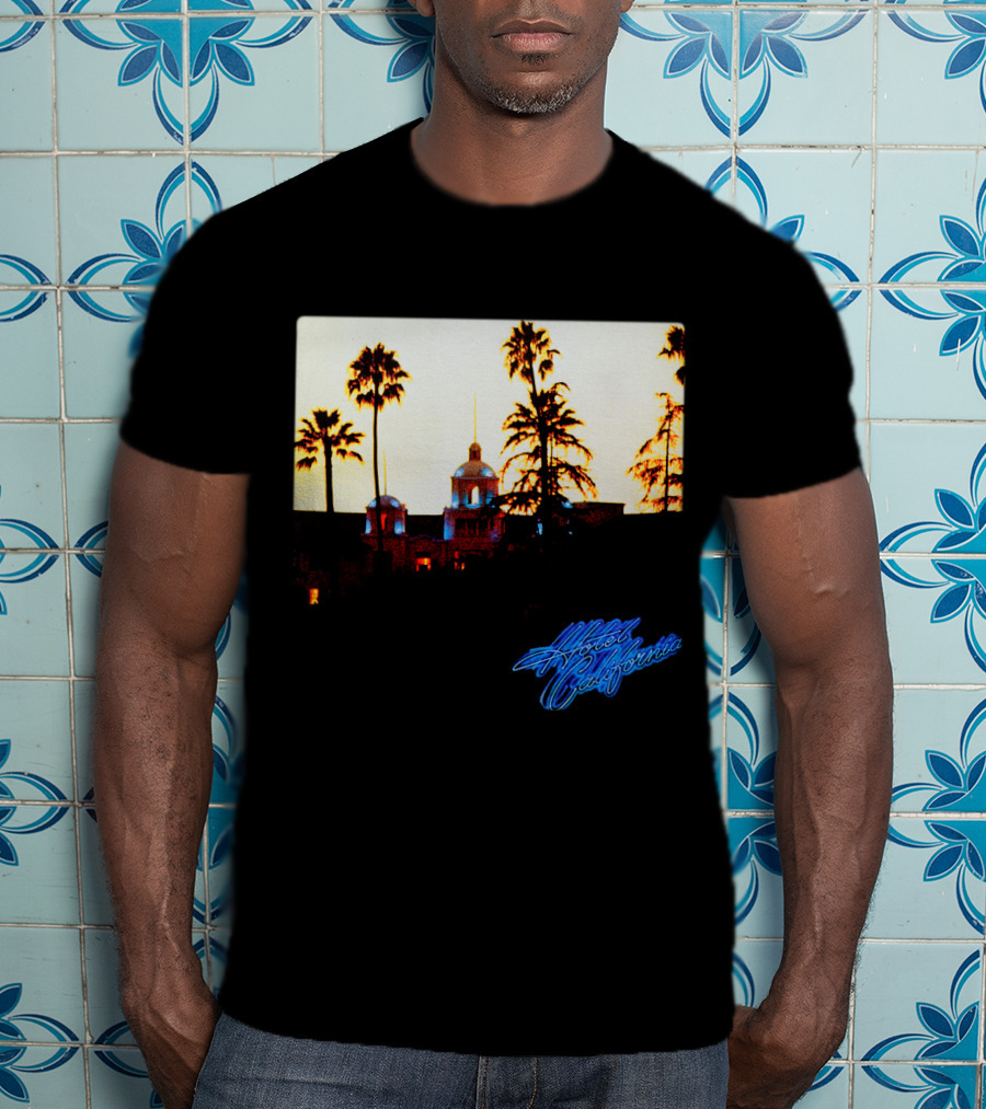 Hotel California Night Scene With Palm Trees And Neon Style T-Shirt