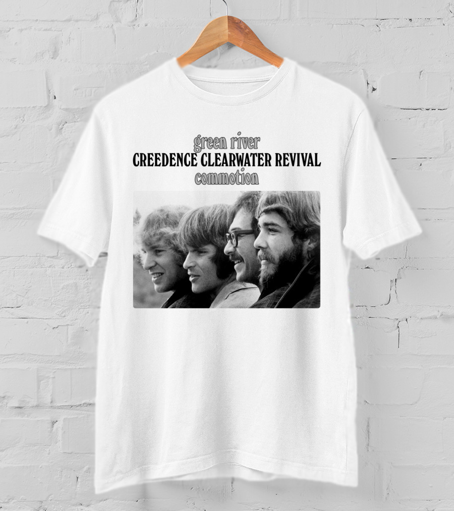 Creedence Clearwater Revival Green River Commotion Band Photo T-Shirt