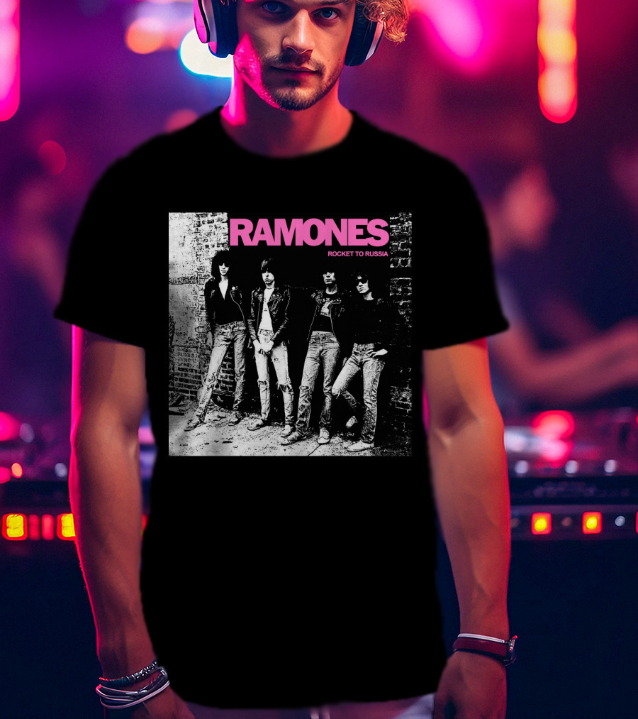 Ramones Rocket To Russia Band Photo Album Cover T-Shirt