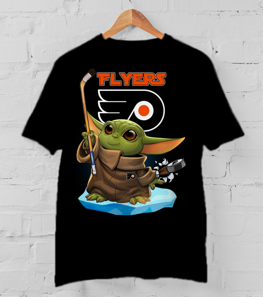 Philadelphia Flyers Baby Yoda With Hockey Stick And Puck T-Shirt