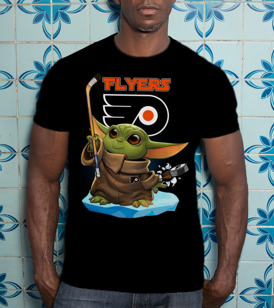 Philadelphia Flyers Baby Yoda With Hockey Stick And Puck T-Shirt