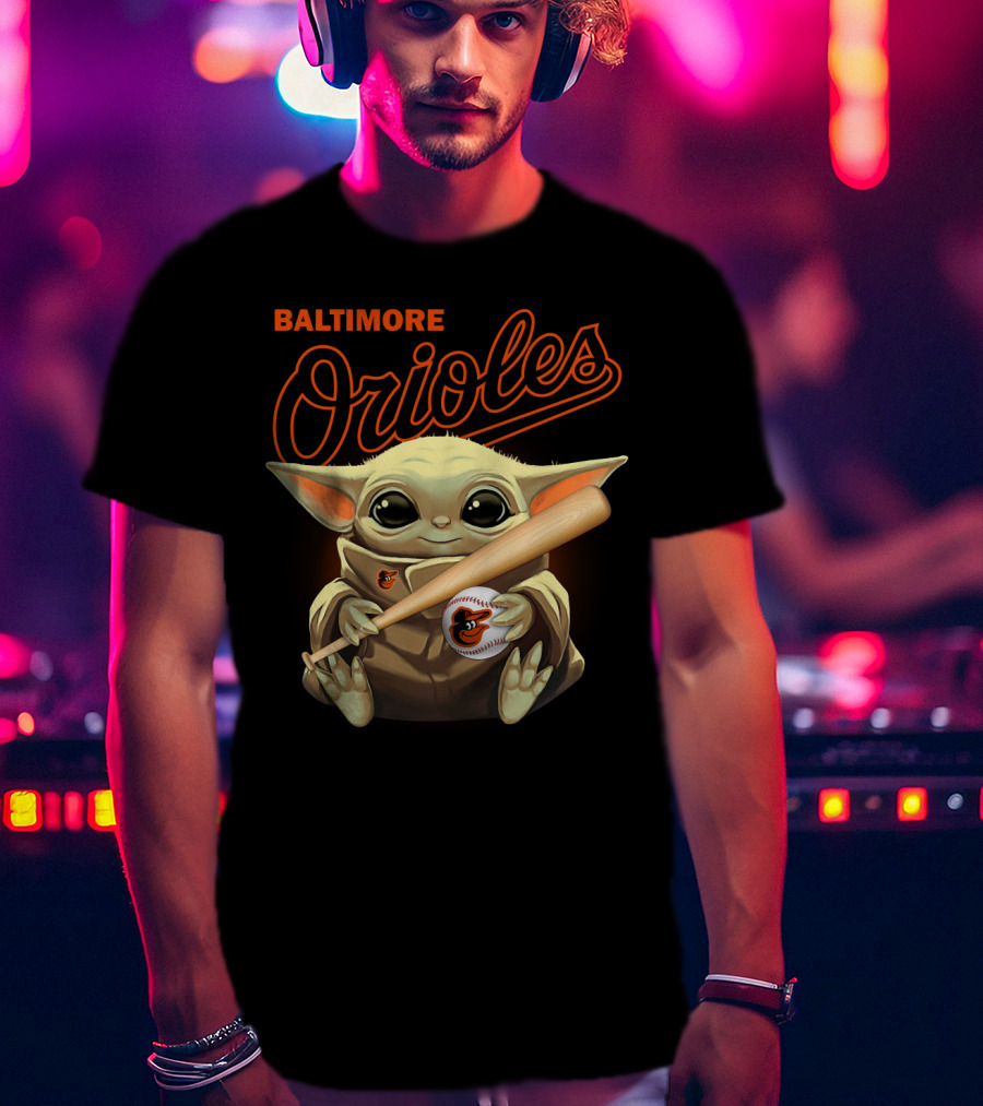 Baltimore Orioles Baby Yoda Holding Baseball And Bat T-Shirt