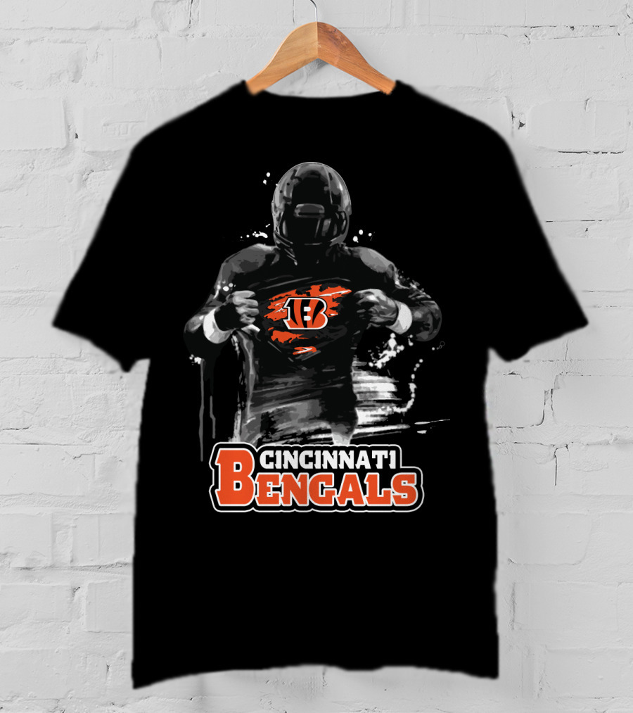 Cincinnati Bengals B Icon Football Player Splash Effect T-Shirt