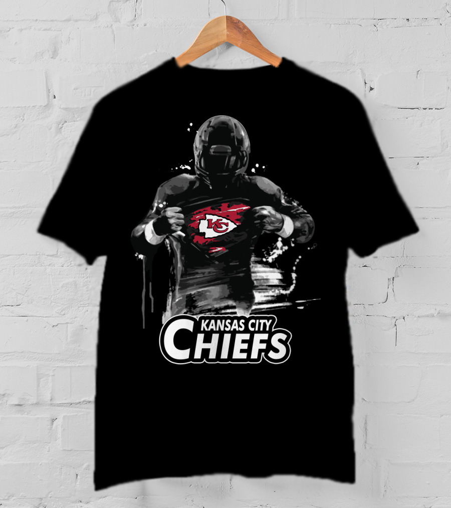Kansas City Chiefs Football Player Kc Logo Print T-Shirt