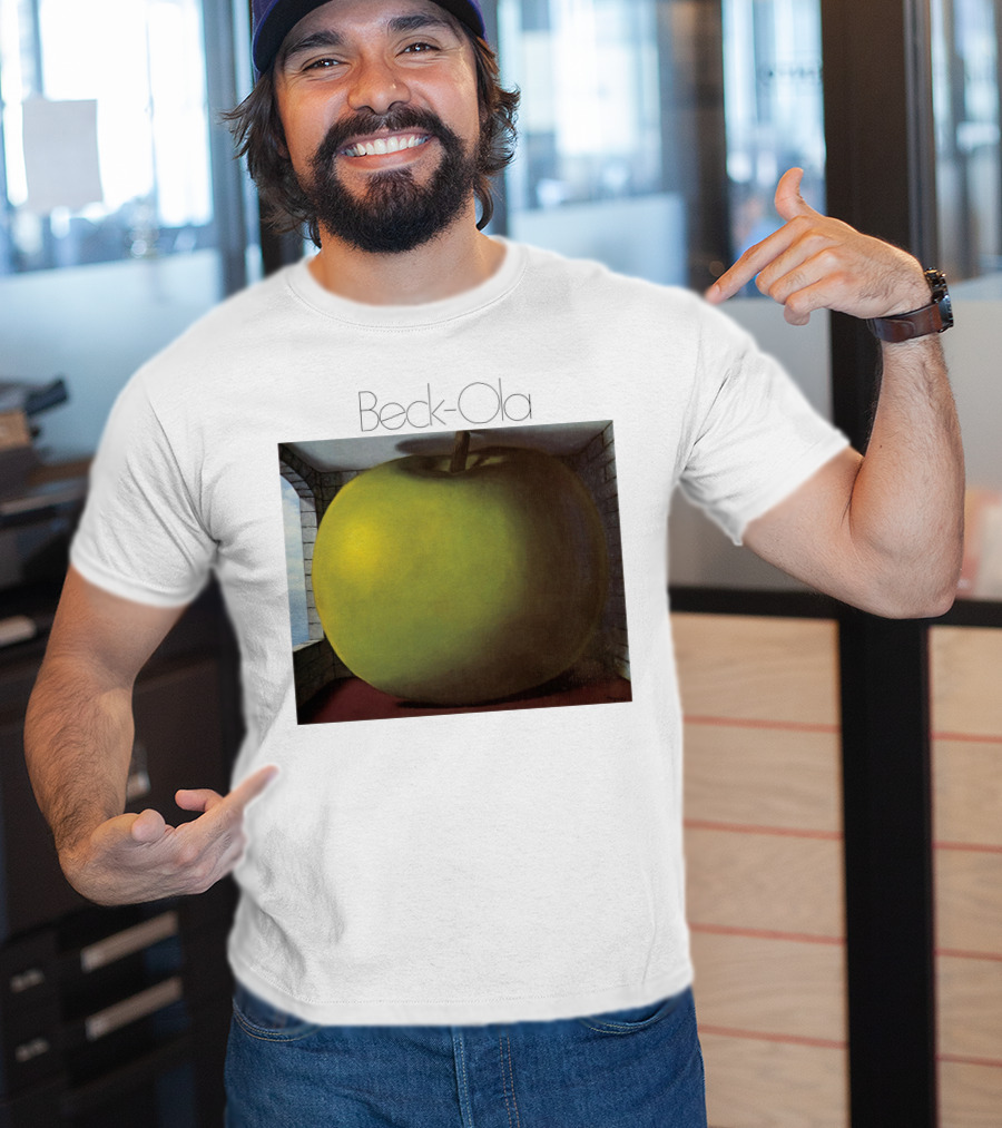 TJB 01 Beck Ola Album Cover Large Green Apple T-Shirt