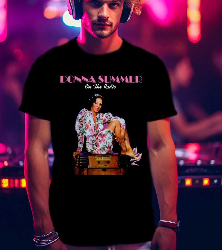 Donna Summer On The Radio 08 Retro Glam Pose T-Shirt