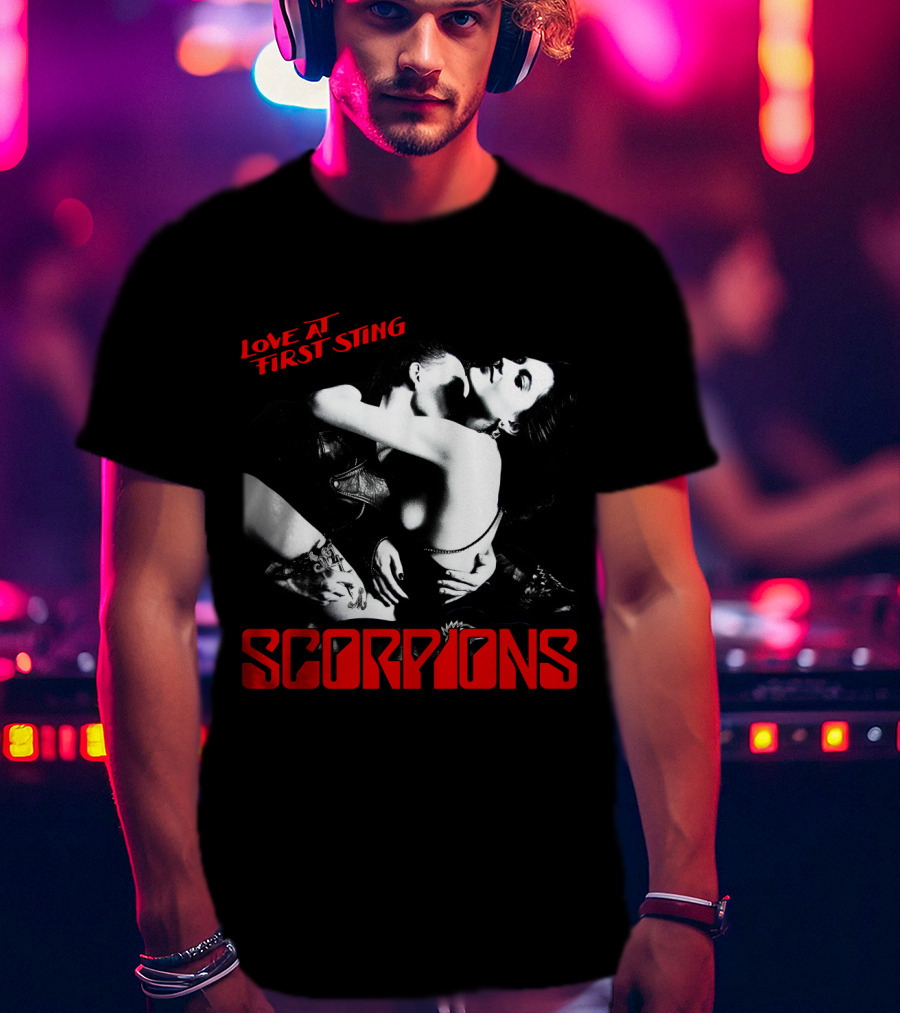 Scorpions Love At First Sting Romantic Embrace T-Shirt