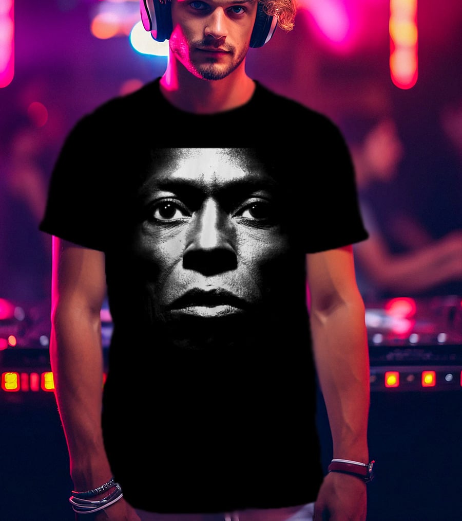 MDV 04 Tutu Iconic Black And White Face T-Shirt