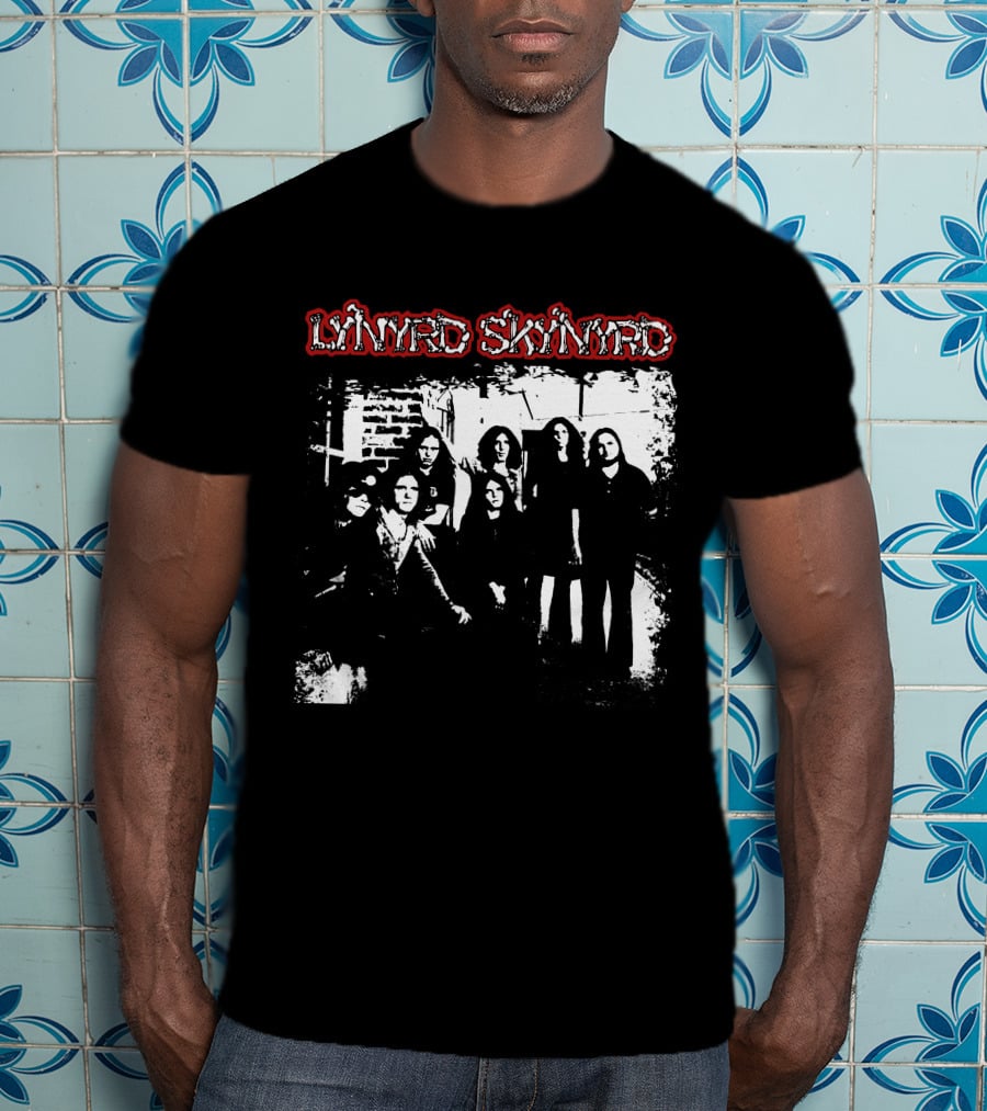 Lynyrd Skynyrd Band Black And White Group Photo T-Shirt