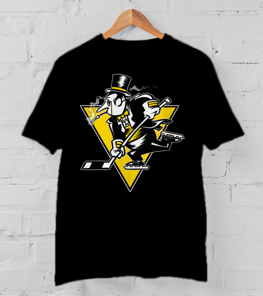 Pittsburgh Penguins Retro Style Smoking Penguin Hockey Skater T-Shirt