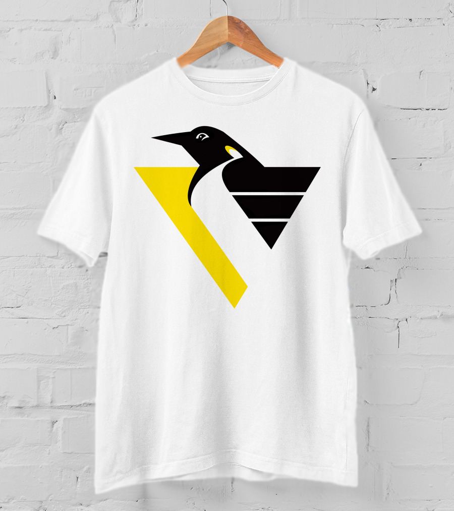 Pittsburgh Penguins Retro Penguin Triangles T-Shirt