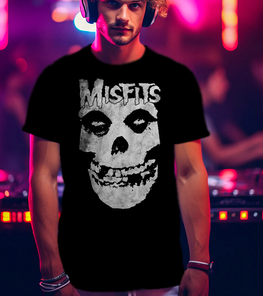 Misfits Skull Logo Black And White Classic T-Shirt