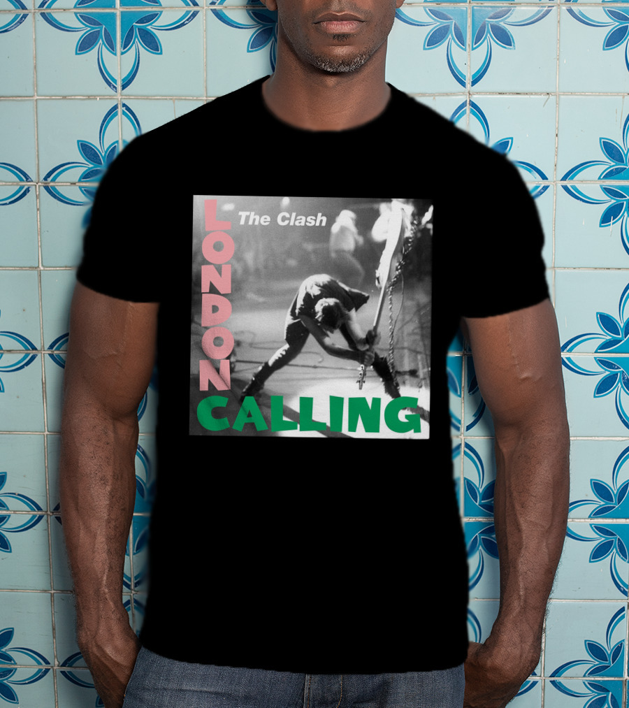 The Clash London Calling Album Cover Black And White Photo Iconic Rock Band T-Shirt