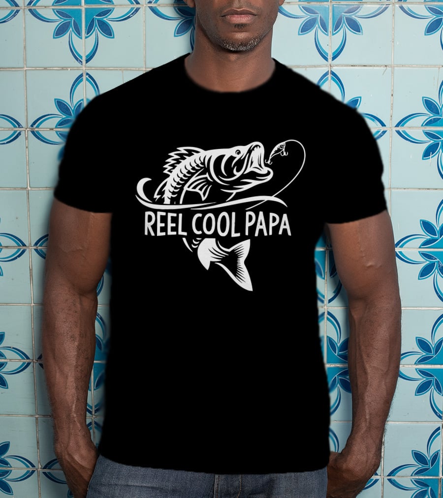 Reel Cool Papa Fishing Dad Father's Day Gift T-Shirt