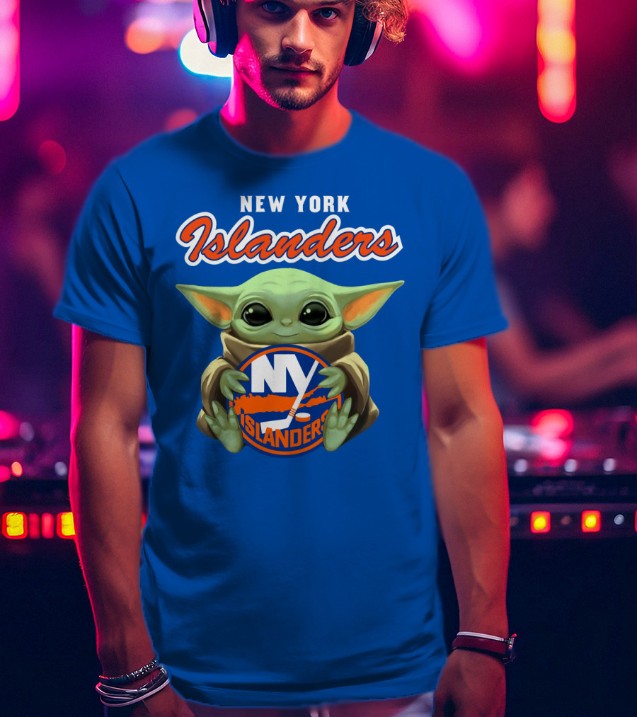 New York Islanders Baby Yoda Holding NY Islanders T-Shirt