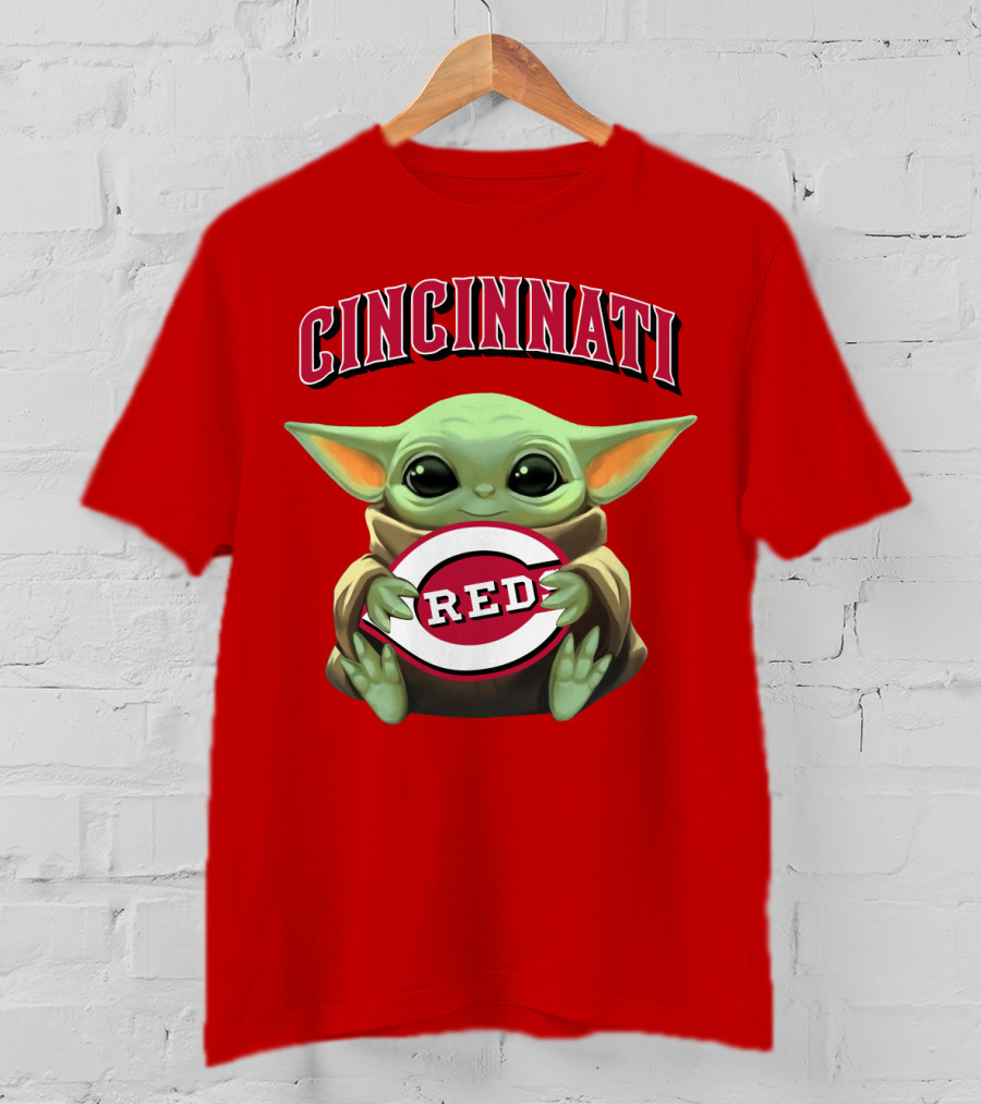 Cincinnati Reds Baby Yoda T-Shirt