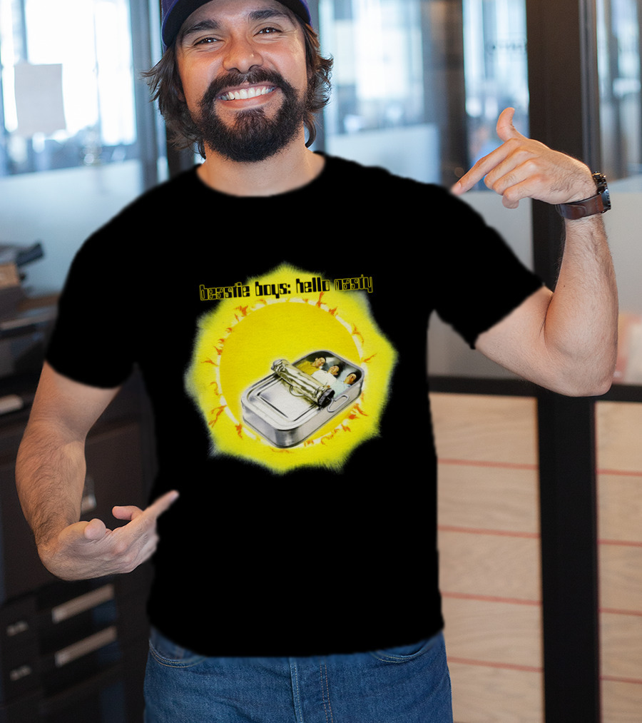 Beastie Boys: Hello Nasty Album Cover Yellow Background T-Shirt