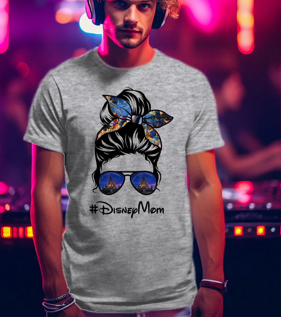 #Disneymom T-Shirt
