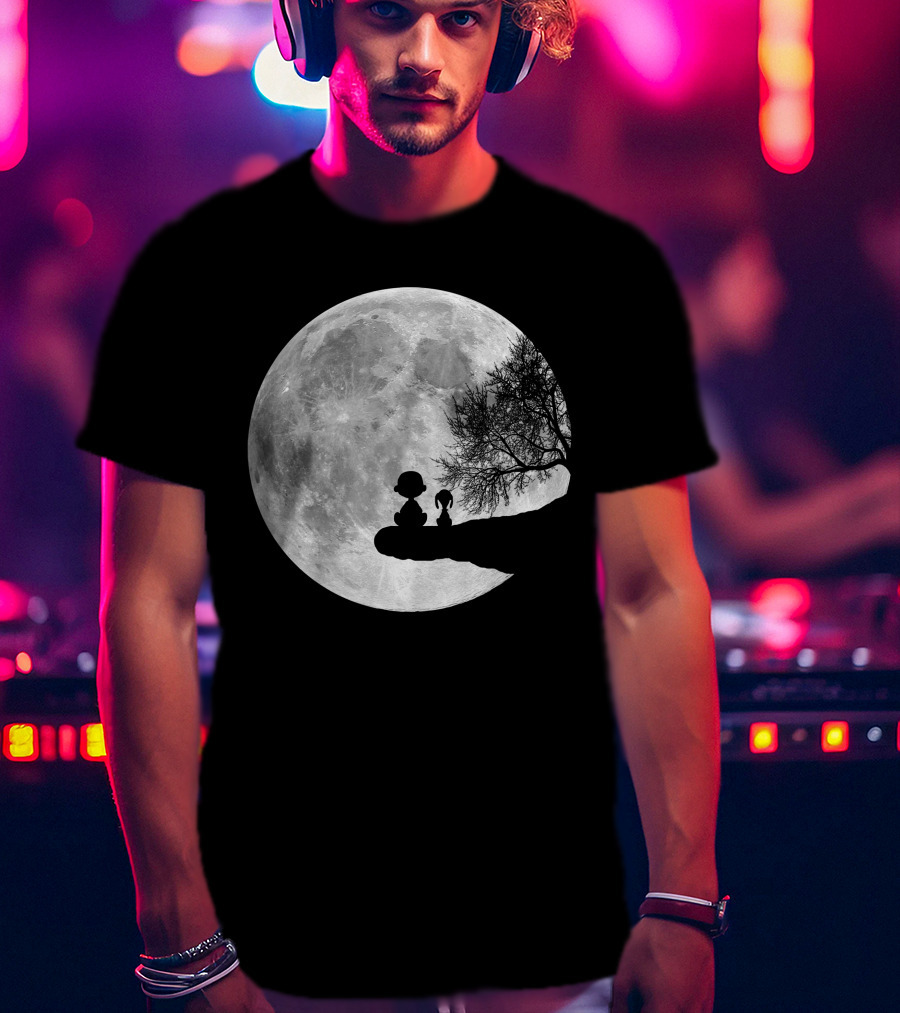 Snoopy And Charlie Moonlit Silhouette Pals On The Edge T-Shirt