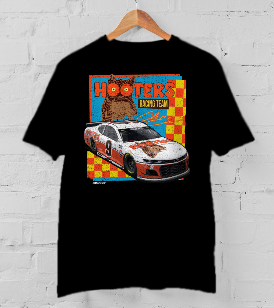 Hooters Racing Team NASCAR Car CE06 T-Shirt
