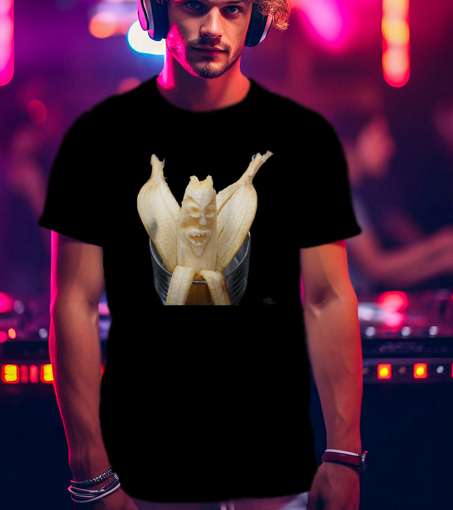 Banana Monster Carving Art 1364472 T-Shirt