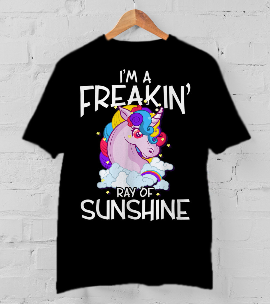 I'm A Freakin' Ray Of Sunshine Rainbow Unicorn Vintage 1970s 1980s T-Shirt