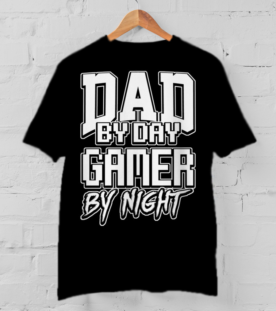 Dad By Day Gamer By Night Christmas Video Computer Games T-Shirt