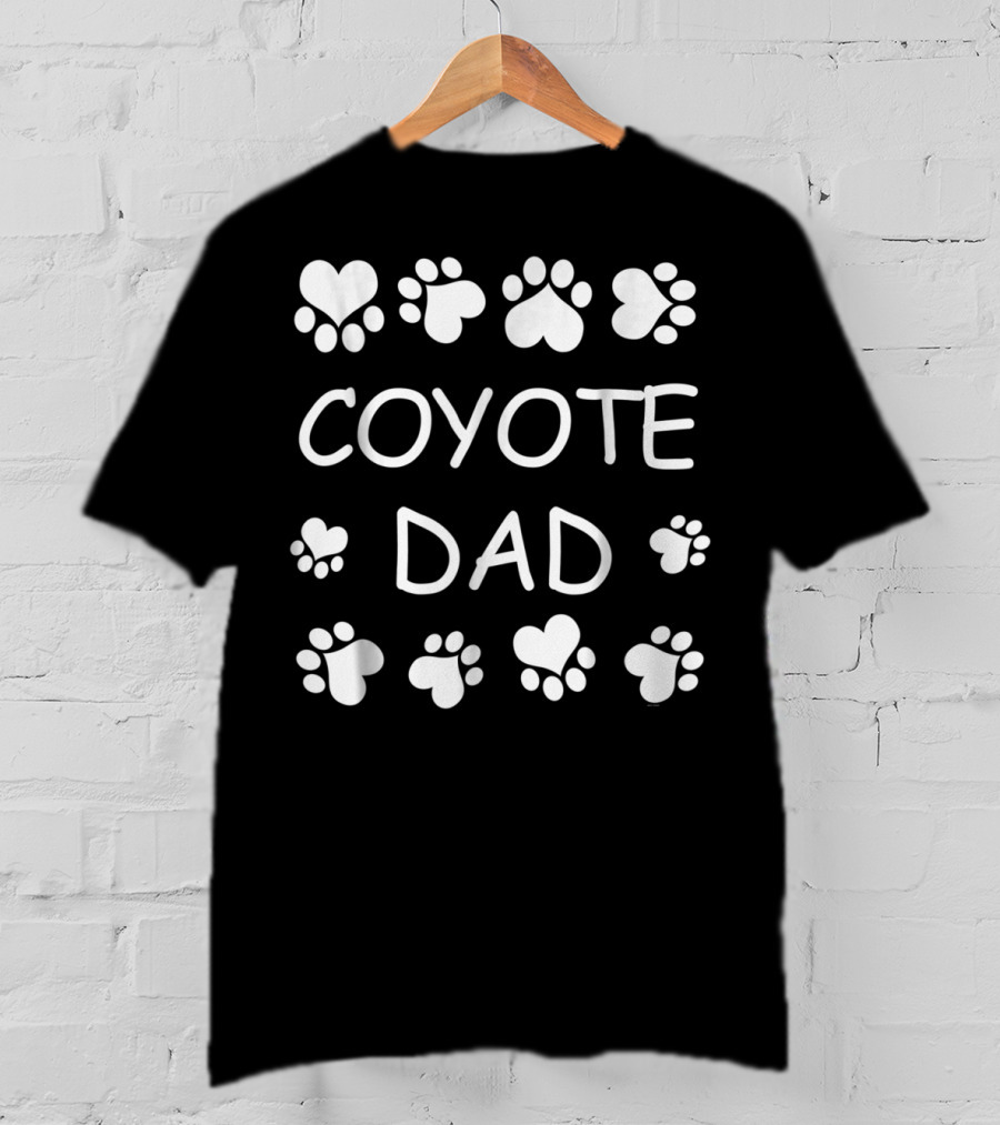 Coyote Dad Paw Print Lovers Christmas Birthday T-Shirt