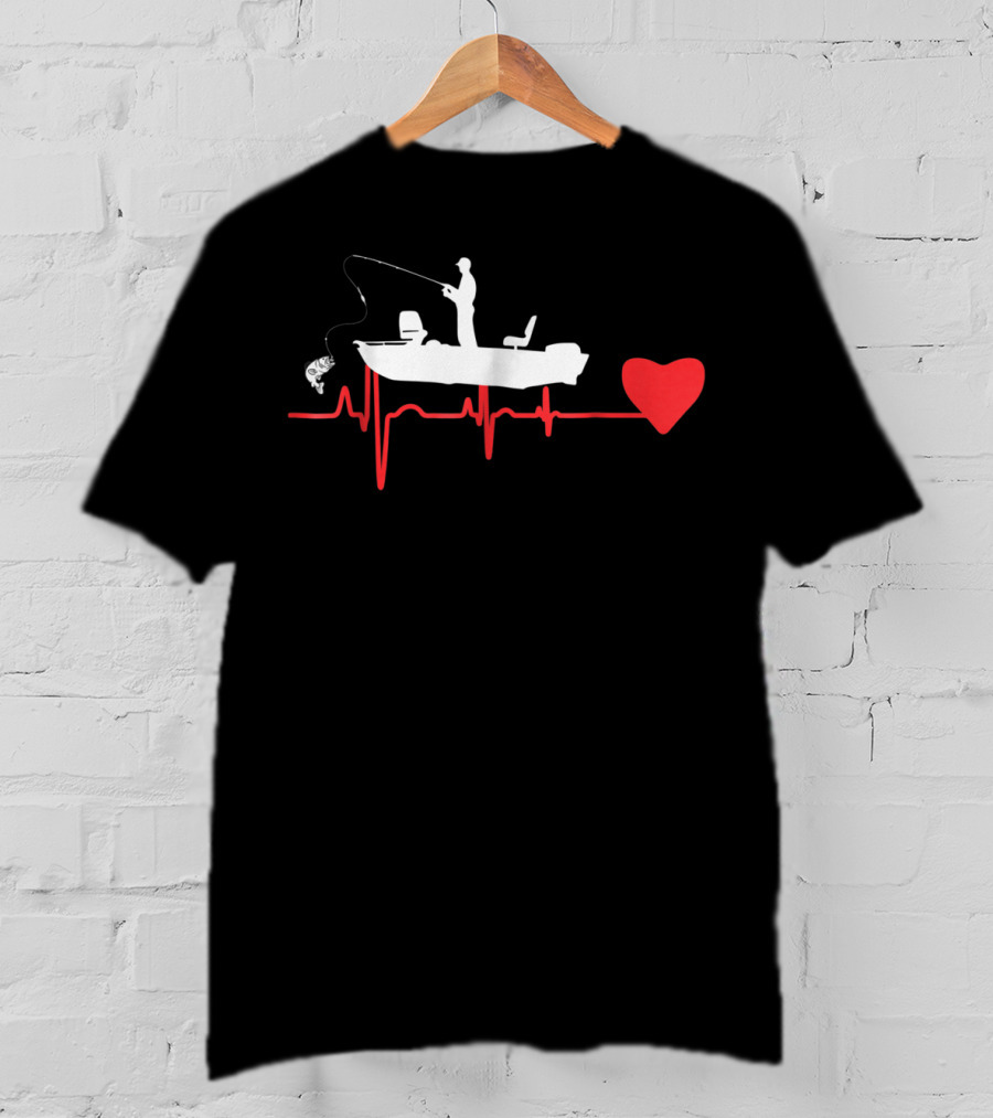 Awesome Fishing Heartbeat For Fishing Dad In A Boat With Red Heart T-Shirt