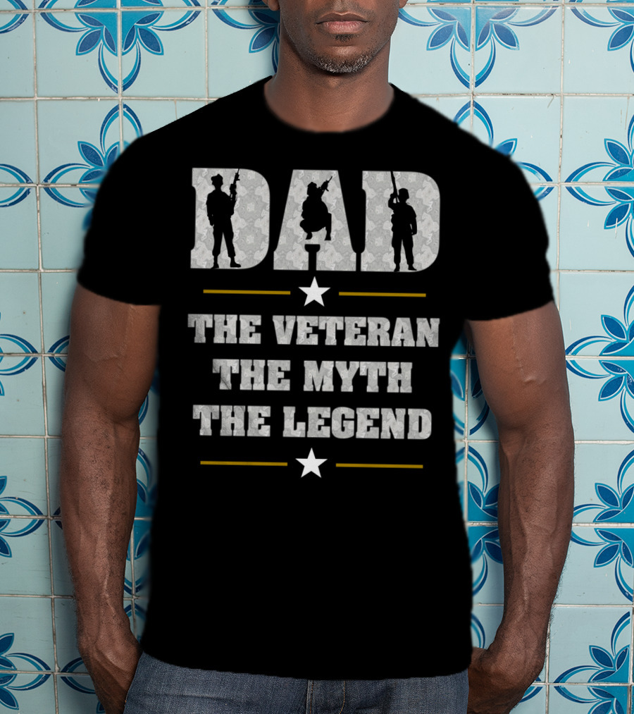 Dad The Veteran The Myth The Legend Veterans Day Silhouette Patriotic T-Shirt
