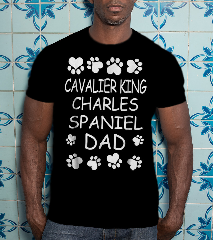 Cavalier King Charles Spaniel Dad Paw Heart Design Christmas Tee96 T-Shirt